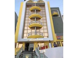 GOLDEN CROWN HOTEL, Jamnagar, hotel in Jamnagar