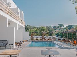 Olive Grove Suites Boutique Hotel, hotel in Moraitika