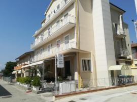 Hotel Villa Mon Reve – hotel w dzielnicy Torre Pedrera w Rimini