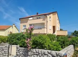 Apartments Miro Omišalj