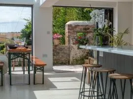 Blackberry Cottage - Newly renovated cosy cottage