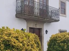 Solar dos Araújo Coutinho - Casa dos Cavaleiros - Turismo Habitação
