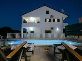 Villa Dagovi, hotel a Vrsine