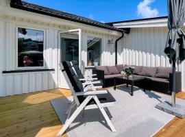 Holiday home TORSLANDA IV, hotel em Torslanda