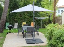 Appartement neuf 2 chambres avec jardin 2 places de parking securise a 300 metres de la plage