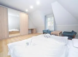 VacationClub - Zdrojowa 7 Apartament 10