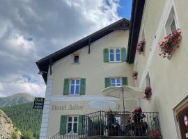 Hotel Adler Garni, hotel di Zernez