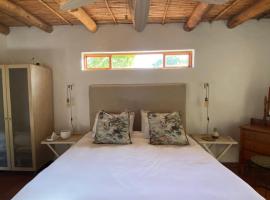 Belle vallée Cottage, holiday home in Greyton