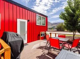 Tiny Home paradise with hottub