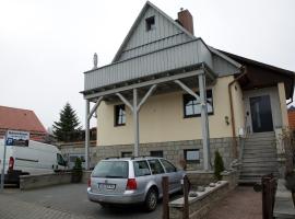 Gästehaus am Kirschberg, hotel s parkiralištem u gradu 'Ilsenburg'