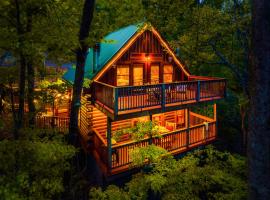 CABIN in a GATED RESORT with SEASONAL RESORT POOL, chalet de montaña en Pigeon Forge