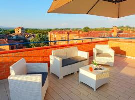 [Siena] Appartamento con splendido terrazzo, cheap hotel in Presciano