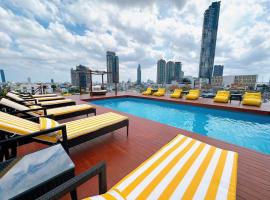 Miloft Sathorn Hotel - SHA Plus Certified, hotel in Bangkok