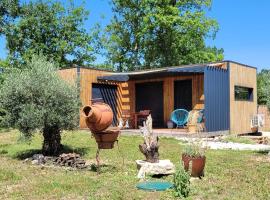 Tiny House sud du Lot, chatka/domček v destinácii Le Montat