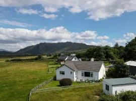 The Sheiling holiday home with gorgeous views over the isles