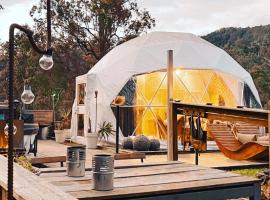 Nature Domes, tented camp en Comboyne