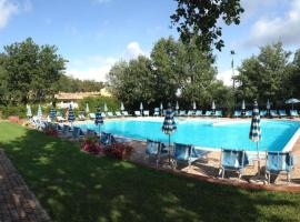 Vacanzainmaremma - TG12 - Monte Amiata relax e tranquillità - Free parking, cheap hotel in Castel del Piano