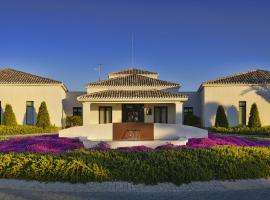 Las Colinas Golf & Country Club Residences