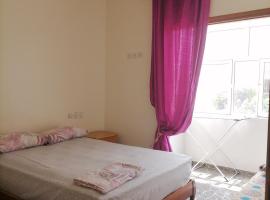 Younes residence, hotel u gradu Asilah