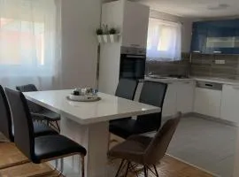 Apartman Loni , Belišće