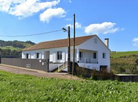 Costa's Guest House, casa rural en Algarvia