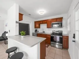 Spacious 3 Bedroom home in Riverside