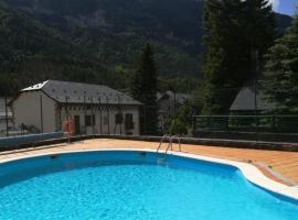 Apartamento Arañones – hotel w mieście Canfranc-Estación