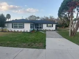 Retreat Overlooking Lake Dora!