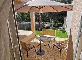 Studio neuf proche Camargue, ξενοδοχείο σε Gallargues-Le-Montueux