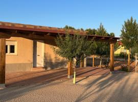 Villa Valdelobos, hotel con estacionamiento en Villarrobledo