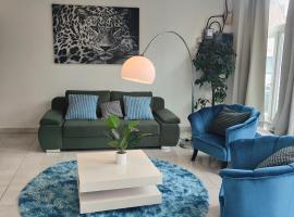 Bel appartement confortable Mons, hôtel à Mons près de : Gare de Jemappes