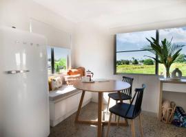 Iona Mission Beach- Stroll to shops cafes & beach, appartement in Mission Beach