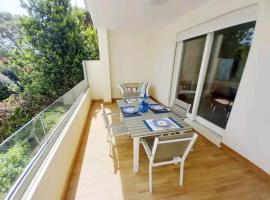 Luxury home near the Beach private parking space, hotel in Alghero