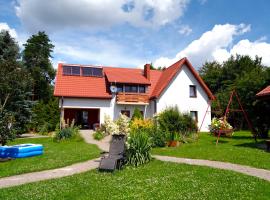 Gospodarstwo Agroturystyczne Ćmilówka, cottage in Majdan Ostrowski