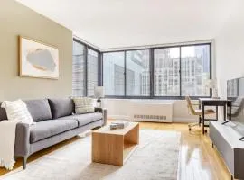 Midtown 1BR w DM Elevator Gym nr Times Sq NYC-798