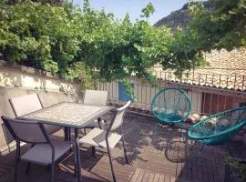 Maison de village avec terrasse