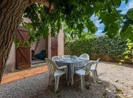 Holiday Home Hameau des Tamarins-2 by Interhome