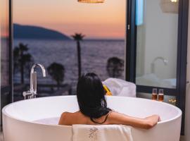 Azar Luxury Suites, hotel en Vlorë