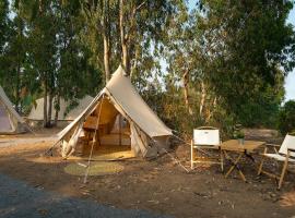 Kampaoh Flumendosa, luxe tent in Santa Margherita di Pula