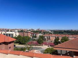 Ático Universidad Salamanca (2 dormitorios), feriebolig i Salamanca