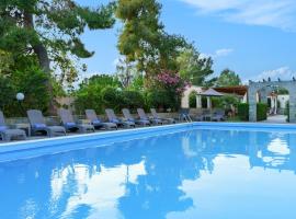 Stefania Hotel, hotel a Amarinthos