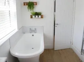 Myana Nest - Walking Distance to Pakefield Beach
