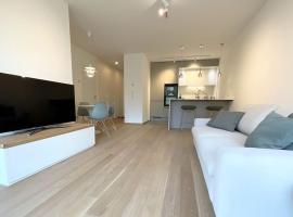 Kirchberg Apartment - High End 1 bedroom Apartment with terrace & parking, holiday rental in Luxembourg