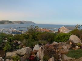 Spectacular views Simonstown, cottage in Cape Town