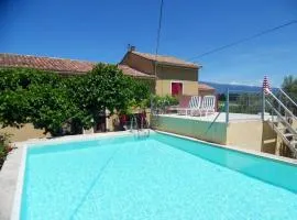 Maison d'une chambre avec piscine partagee jardin clos et wifi a Carpentras