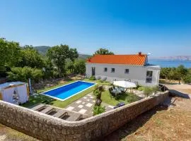 Villa Mirjam with swimming pool, jacuzzi and sea view