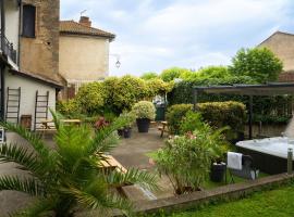 Hôtel Le Loft, hotel v destinaci Trie sur Baise