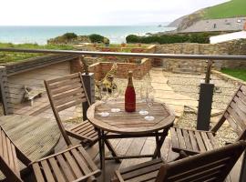 The Fish Cellars - Luxury Holiday Cottage, holiday home in Crafthole