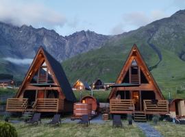 Kazbegi Spa Resort Cottages, hotel v destinaci Stepancminda