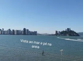 Apartamento vista ao mar